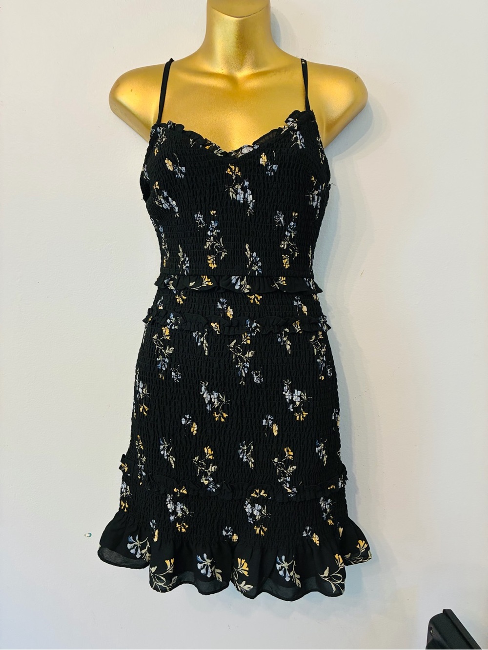 Abercrombie & Fitch Smocked Floral Mini Dress – Black – Size Small - Picture 3 of 7